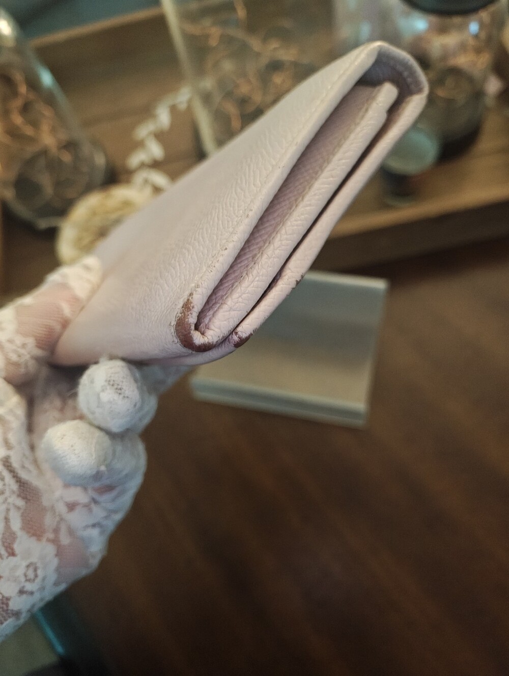 Bvlgari Pale Pink Leather Continental Wallet with Signature Circle Logo - Picture 9 of 16